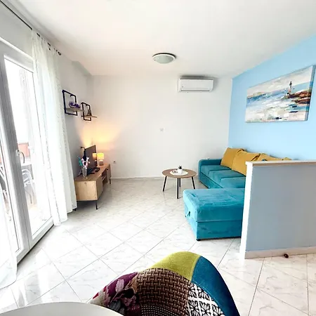 Alex Apartmán